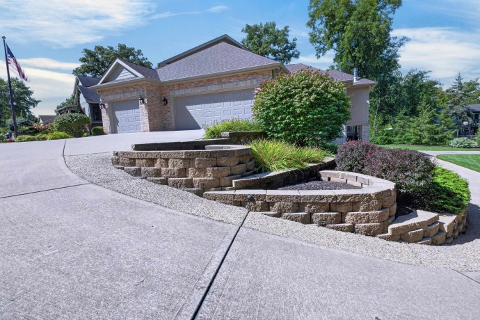 5472 Woodland, LOVES PARK, Illinois 61111, 5 Bedrooms Bedrooms, ,4 BathroomsBathrooms,House,For Sale,Woodland,202605333