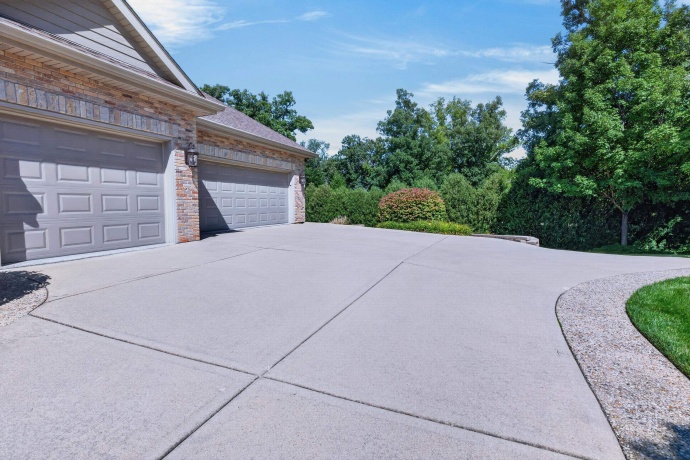 5472 Woodland, LOVES PARK, Illinois 61111, 5 Bedrooms Bedrooms, ,4 BathroomsBathrooms,House,For Sale,Woodland,202605333