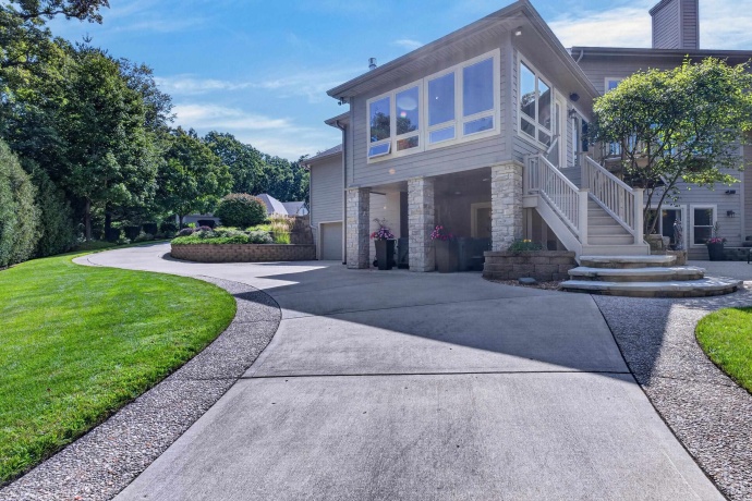 5472 Woodland, LOVES PARK, Illinois 61111, 5 Bedrooms Bedrooms, ,4 BathroomsBathrooms,House,For Sale,Woodland,202605333