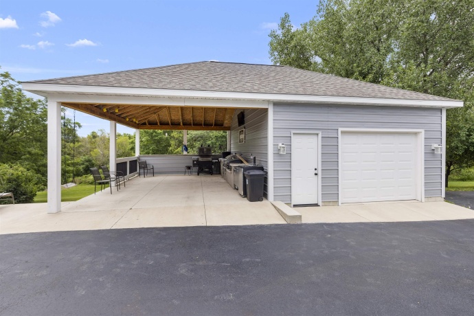 10001 Hoisington, BYRON, Illinois 61010, 4 Bedrooms Bedrooms, ,4 BathroomsBathrooms,House,For Sale,Hoisington,202605334