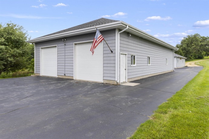 10001 Hoisington, BYRON, Illinois 61010, 4 Bedrooms Bedrooms, ,4 BathroomsBathrooms,House,For Sale,Hoisington,202605334