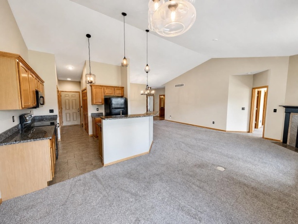 11802 River Hills, ROCKTON, Illinois 61072, 3 Bedrooms Bedrooms, ,2 BathroomsBathrooms,Condominium,For Sale,River Hills,202605338