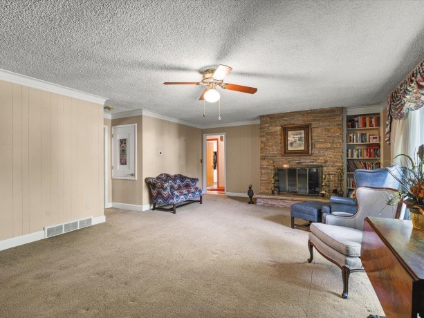 4007 Landstrom, ROCKFORD, Illinois 61114, 4 Bedrooms Bedrooms, ,4 BathroomsBathrooms,House,For Sale,Landstrom,202605337