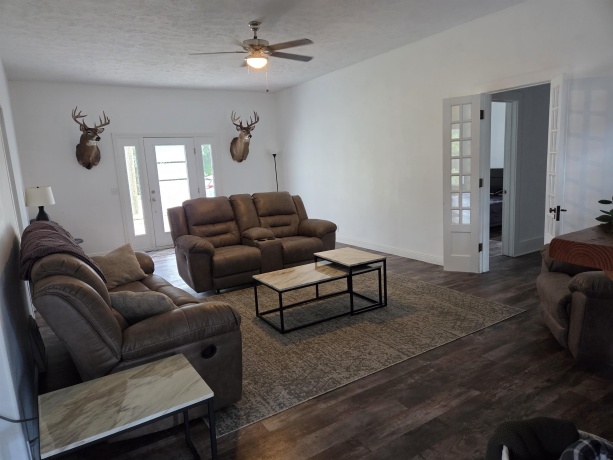 438 Hubbard, WINSLOW, Illinois 61089, 3 Bedrooms Bedrooms, ,1 BathroomBathrooms,House,For Sale,Hubbard,202605339