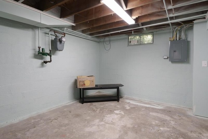 2003 Oregon, ROCKFORD, Illinois 61108, 3 Bedrooms Bedrooms, ,1 BathroomBathrooms,House,For Sale,Oregon,202605344