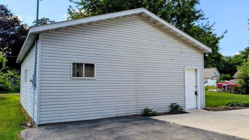 706 2nd, OREGON, Illinois 61061, 1 Bedroom Bedrooms, ,1 BathroomBathrooms,House,For Sale,2nd,202605349