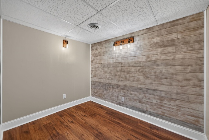 5825 TIPPLE, ROCKFORD, Illinois 61102, 3 Bedrooms Bedrooms, ,2 BathroomsBathrooms,House,For Sale,TIPPLE,202605350