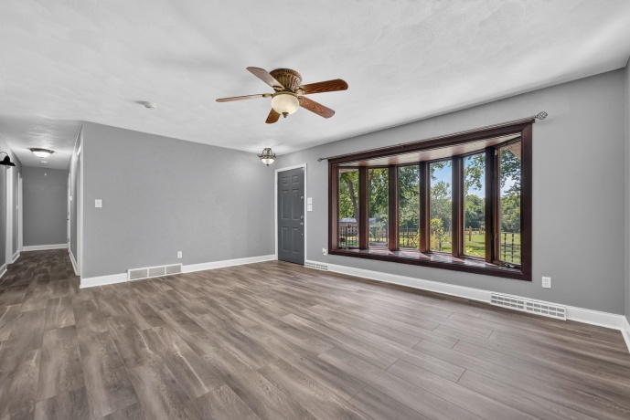 5825 TIPPLE, ROCKFORD, Illinois 61102, 3 Bedrooms Bedrooms, ,2 BathroomsBathrooms,House,For Sale,TIPPLE,202605350