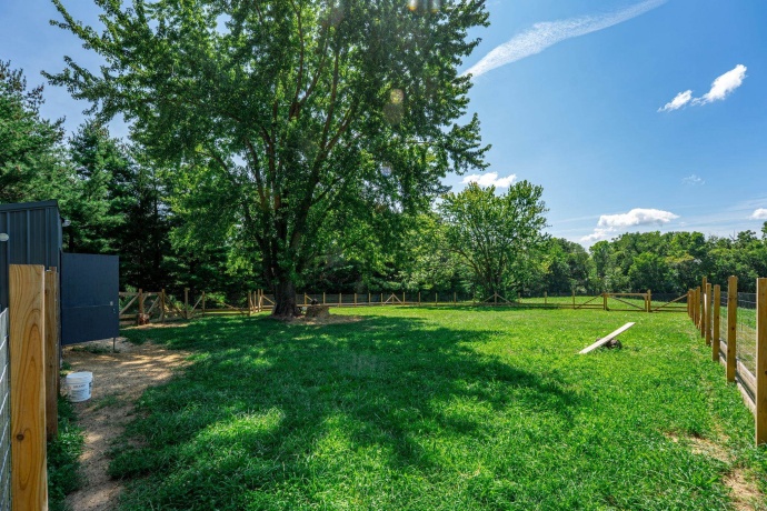 5825 TIPPLE, ROCKFORD, Illinois 61102, 3 Bedrooms Bedrooms, ,2 BathroomsBathrooms,House,For Sale,TIPPLE,202605350
