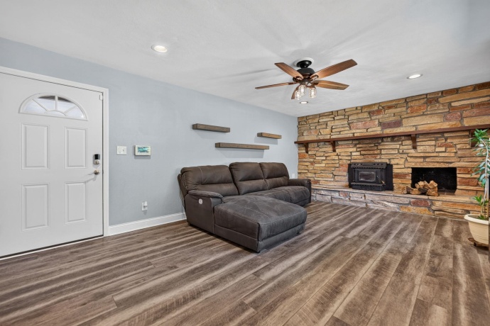 5825 TIPPLE, ROCKFORD, Illinois 61102, 3 Bedrooms Bedrooms, ,2 BathroomsBathrooms,House,For Sale,TIPPLE,202605350