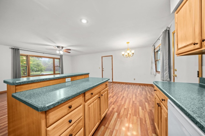 11320 2nd, ROSCOE, Illinois 61073, 4 Bedrooms Bedrooms, ,2 BathroomsBathrooms,House,For Sale,2nd,202605109