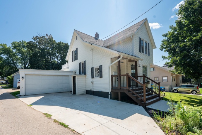 419 Saxby, FREEPORT, Illinois 61032, 3 Bedrooms Bedrooms, ,1 BathroomBathrooms,House,For Sale,Saxby,202605352