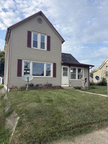 934 Garden, FREEPORT, Illinois 61032, 3 Bedrooms Bedrooms, ,1 BathroomBathrooms,House,For Sale,Garden,202605354