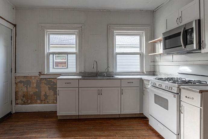 2243 Parmele, ROCKFORD, Illinois 61104, 3 Bedrooms Bedrooms, ,1 BathroomBathrooms,House,For Sale,Parmele,202605357