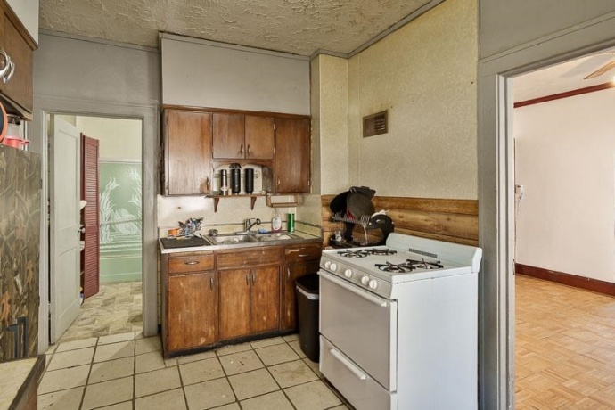 203 Ogilby, ROCKFORD, Illinois 61102, ,2 Units,For Sale,Ogilby,202605355