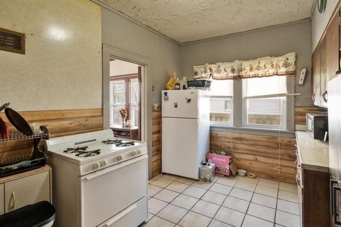 203 Ogilby, ROCKFORD, Illinois 61102, ,2 Units,For Sale,Ogilby,202605355