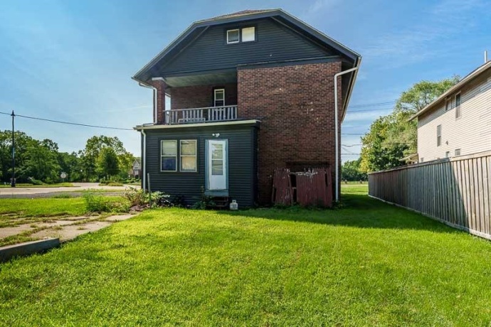 203 Ogilby, ROCKFORD, Illinois 61102, ,2 Units,For Sale,Ogilby,202605355