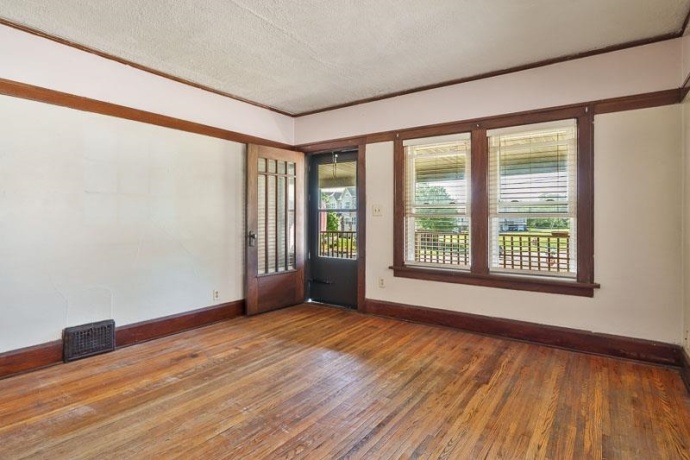 203 Ogilby, ROCKFORD, Illinois 61102, ,2 Units,For Sale,Ogilby,202605355