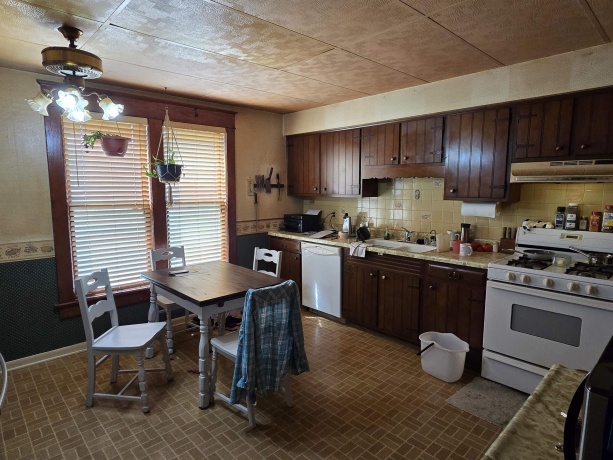 10766 3rd, ROSCOE, Illinois 61073, 3 Bedrooms Bedrooms, ,2 BathroomsBathrooms,House,For Sale,3rd,202605361