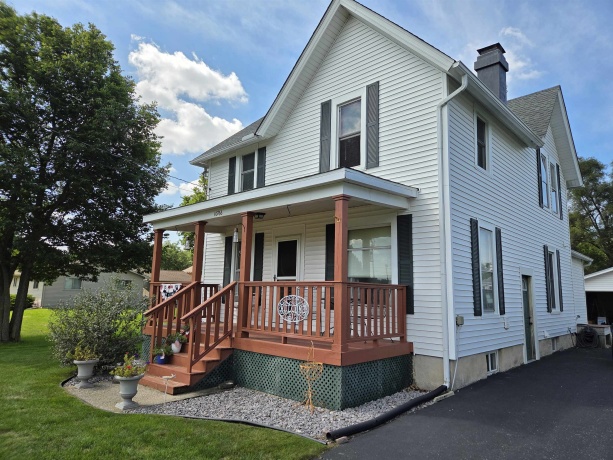 10766 3rd, ROSCOE, Illinois 61073, 3 Bedrooms Bedrooms, ,2 BathroomsBathrooms,House,For Sale,3rd,202605361