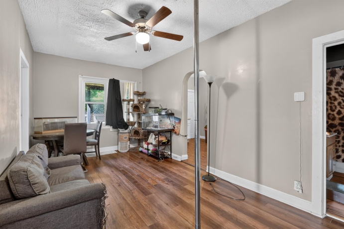 1541 West, ROCKFORD, Illinois 61102, ,2 Units,For Sale,West,202605359