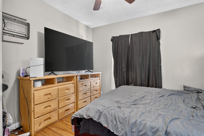 1541 West, ROCKFORD, Illinois 61102, ,2 Units,For Sale,West,202605359