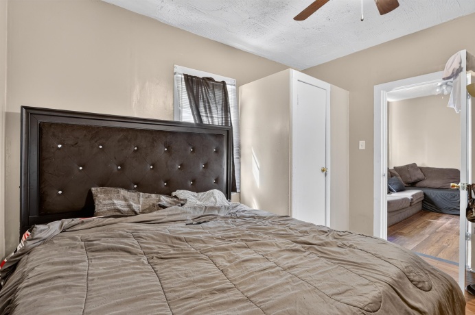 1541 West, ROCKFORD, Illinois 61102, ,2 Units,For Sale,West,202605359