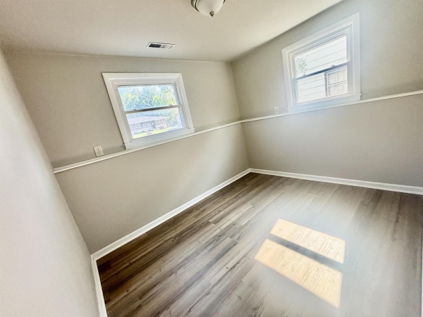 621 8th, BELVIDERE, Illinois 61008, 4 Bedrooms Bedrooms, ,1 BathroomBathrooms,House,For Sale,8th,202604395