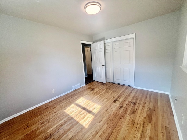 621 8th, BELVIDERE, Illinois 61008, 4 Bedrooms Bedrooms, ,1 BathroomBathrooms,House,For Sale,8th,202604395