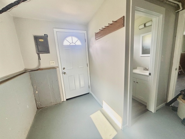 621 8th, BELVIDERE, Illinois 61008, 4 Bedrooms Bedrooms, ,1 BathroomBathrooms,House,For Sale,8th,202604395
