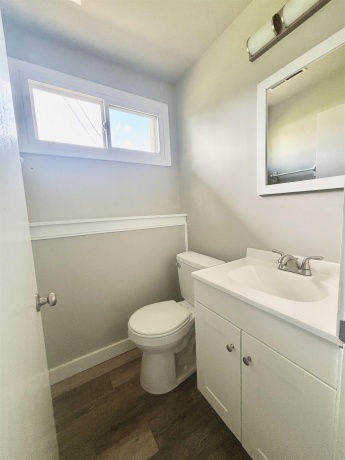 621 8th, BELVIDERE, Illinois 61008, 4 Bedrooms Bedrooms, ,1 BathroomBathrooms,House,For Sale,8th,202604395