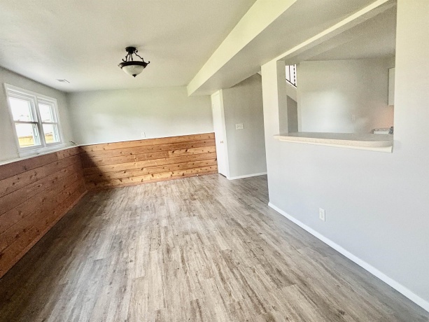 621 8th, BELVIDERE, Illinois 61008, 4 Bedrooms Bedrooms, ,1 BathroomBathrooms,House,For Sale,8th,202604395
