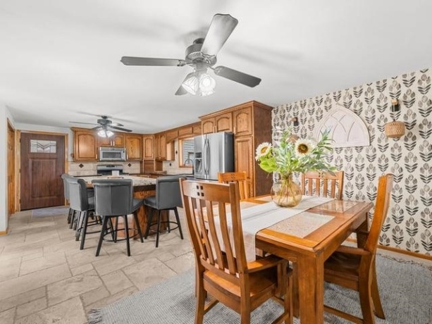 305 Congress, POLO, Illinois 61064, 3 Bedrooms Bedrooms, ,2 BathroomsBathrooms,House,For Sale,Congress,202605364