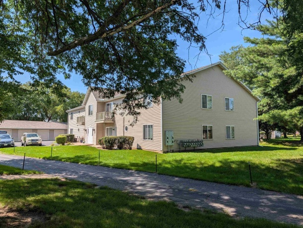 5553 Andrews, ROSCOE, Illinois 61073, ,5+ Units,For Sale,Andrews,202605366