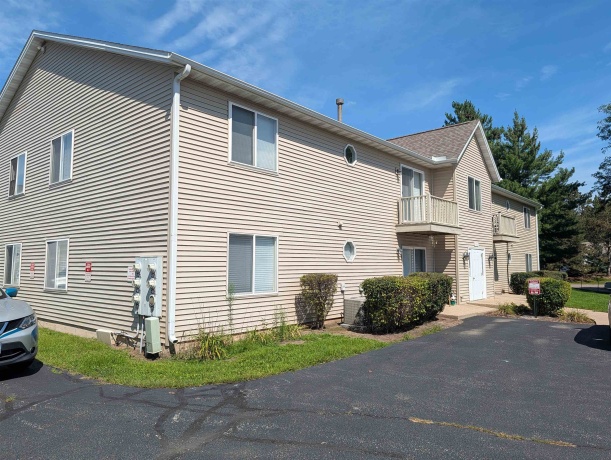 5553 Andrews, ROSCOE, Illinois 61073, ,5+ Units,For Sale,Andrews,202605366