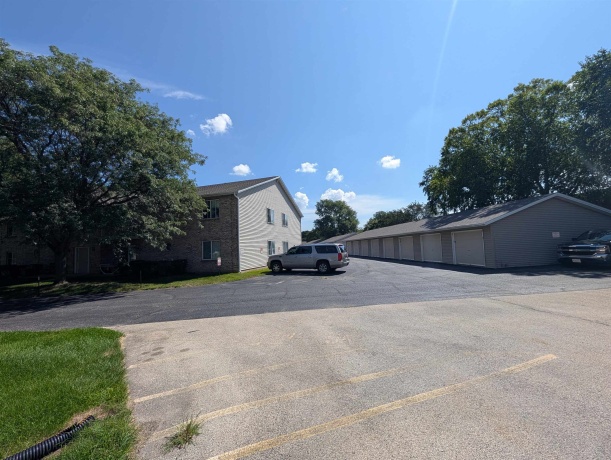 5553 Andrews, ROSCOE, Illinois 61073, ,5+ Units,For Sale,Andrews,202605366