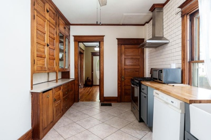 1034 Whitney Blvd, BELVIDERE, Illinois 61008, 3 Bedrooms Bedrooms, ,1 BathroomBathrooms,House,For Sale,Whitney Blvd,202604298
