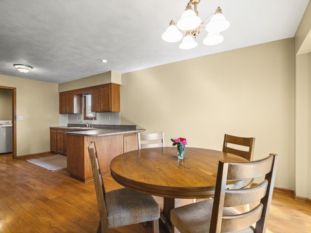 7733 Edwin, LOVES PARK, Illinois 61111, 3 Bedrooms Bedrooms, ,2 BathroomsBathrooms,House,For Sale,Edwin,202605162