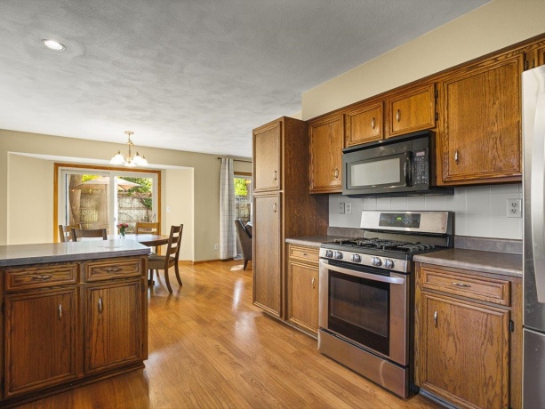 7733 Edwin, LOVES PARK, Illinois 61111, 3 Bedrooms Bedrooms, ,2 BathroomsBathrooms,House,For Sale,Edwin,202605162