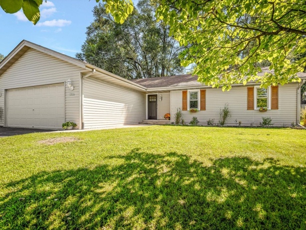 7733 Edwin, LOVES PARK, Illinois 61111, 3 Bedrooms Bedrooms, ,2 BathroomsBathrooms,House,For Sale,Edwin,202605162