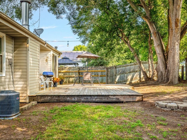 7733 Edwin, LOVES PARK, Illinois 61111, 3 Bedrooms Bedrooms, ,2 BathroomsBathrooms,House,For Sale,Edwin,202605162