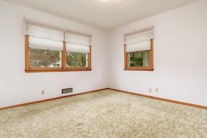 2811 HORTON, ROCKFORD, Illinois 61109, 3 Bedrooms Bedrooms, ,1 BathroomBathrooms,House,For Sale,HORTON,202605371
