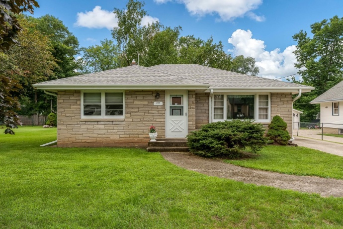 2811 HORTON, ROCKFORD, Illinois 61109, 3 Bedrooms Bedrooms, ,1 BathroomBathrooms,House,For Sale,HORTON,202605371