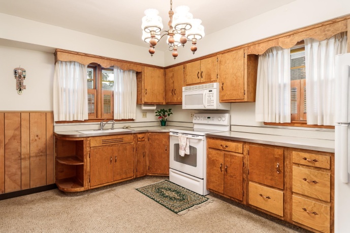 2811 HORTON, ROCKFORD, Illinois 61109, 3 Bedrooms Bedrooms, ,1 BathroomBathrooms,House,For Sale,HORTON,202605371