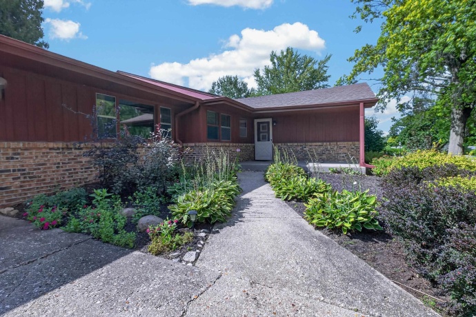 1112 Prestwick, ROCKFORD, Illinois 61107, 3 Bedrooms Bedrooms, ,2 BathroomsBathrooms,House,For Sale,Prestwick,202605372