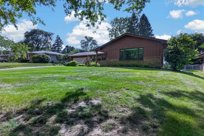 1112 Prestwick, ROCKFORD, Illinois 61107, 3 Bedrooms Bedrooms, ,2 BathroomsBathrooms,House,For Sale,Prestwick,202605372