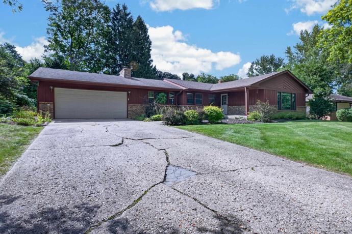 1112 Prestwick, ROCKFORD, Illinois 61107, 3 Bedrooms Bedrooms, ,2 BathroomsBathrooms,House,For Sale,Prestwick,202605372