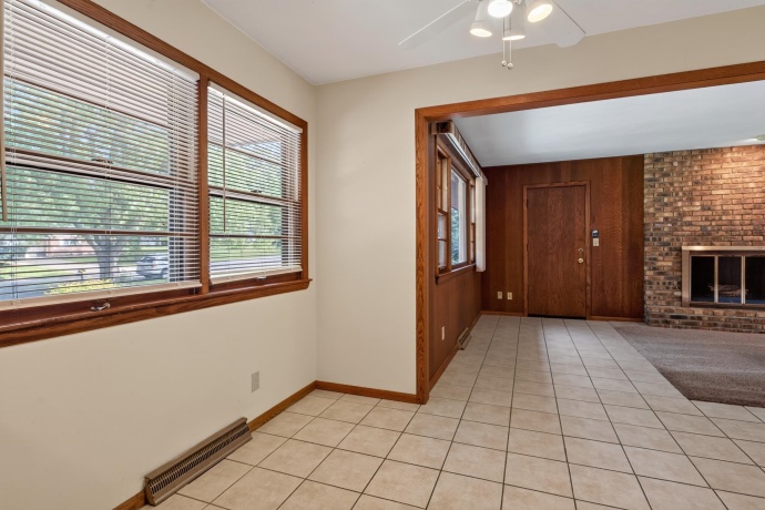 1112 Prestwick, ROCKFORD, Illinois 61107, 3 Bedrooms Bedrooms, ,2 BathroomsBathrooms,House,For Sale,Prestwick,202605372