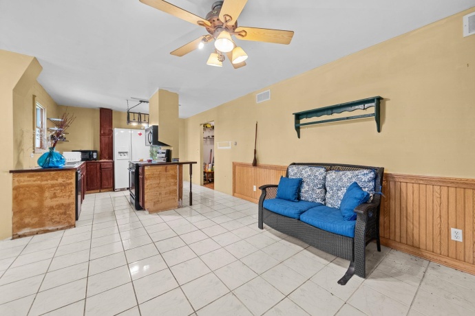 661 Red Oak, CHANA, Illinois 61015, 5 Bedrooms Bedrooms, ,3 BathroomsBathrooms,House,For Sale,Red Oak,202604538