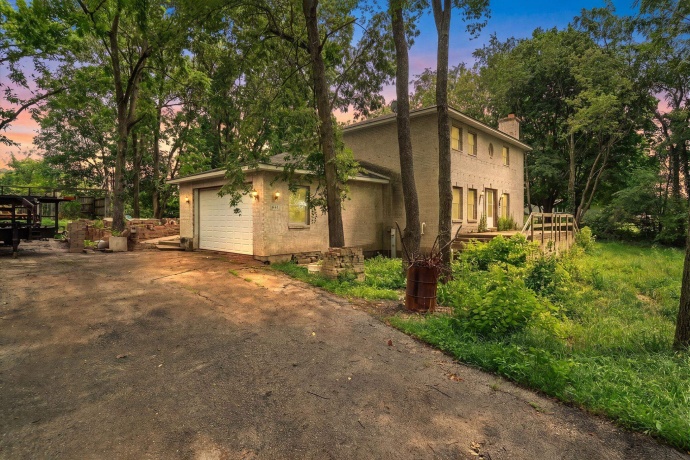 661 Red Oak, CHANA, Illinois 61015, 5 Bedrooms Bedrooms, ,3 BathroomsBathrooms,House,For Sale,Red Oak,202604538